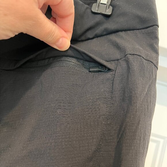 Athleta Women's Black Versatile Trekkie Hike Pant, Size 16 Tall / Long - Picture 6 of 7